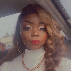 Meet your Posher, Daniella